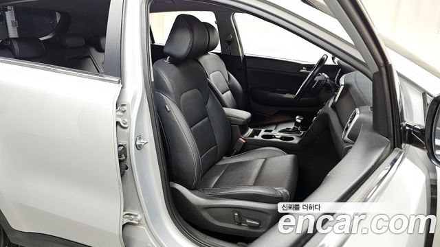 Kia Sportage 2019 — photo 12