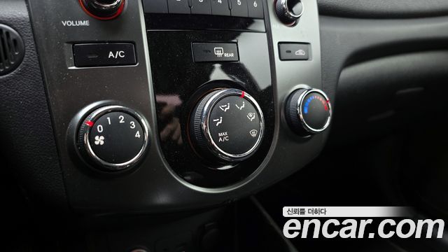 Kia Porte 2013 — photo 16