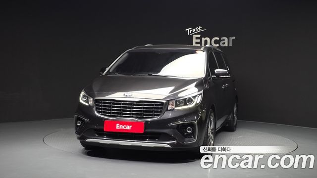Kia Canival 2020 — photo 3