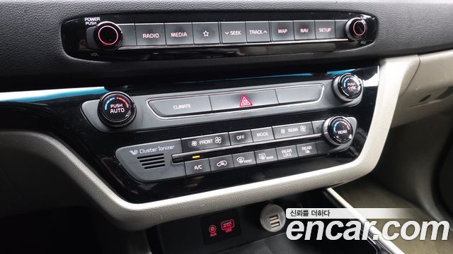 Kia Canival 2020 — photo 16