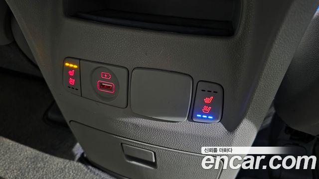 Kia Canival 2020 — photo 18