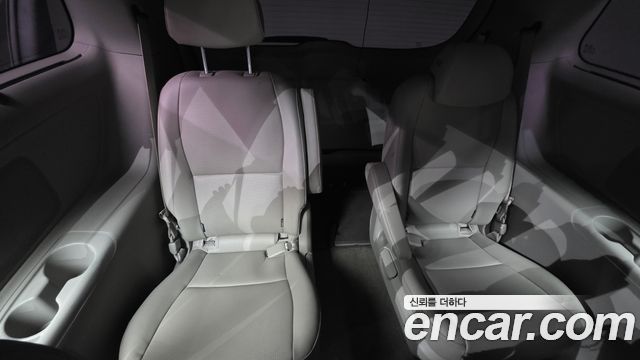 Kia Canival 2020 — photo 19