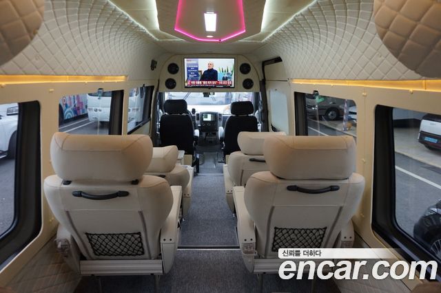 Mercedes-Benz Sprinter 2018 — photo 14