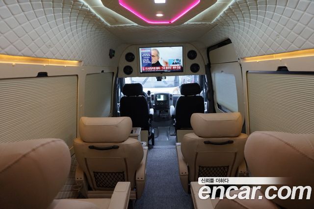 Mercedes-Benz Sprinter 2018 — photo 19