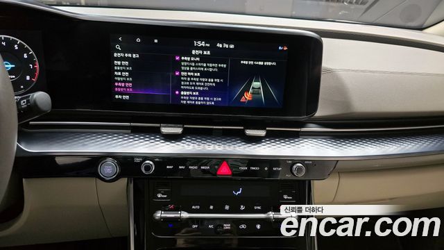 Kia Canival 2021 — photo 16
