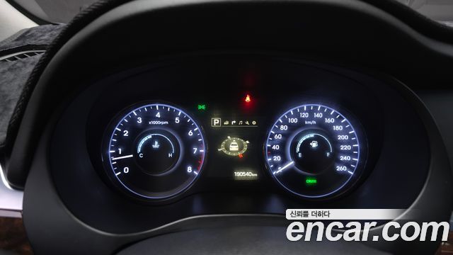 Hyundai Aslan 2015 — photo 8