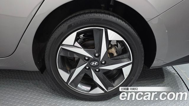Hyundai AVANTE 2021 — photo 5