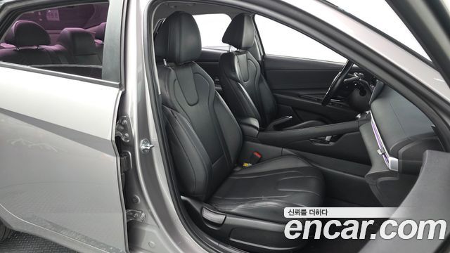 Hyundai AVANTE 2021 — photo 12