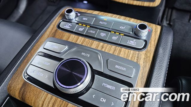 Kia K9 2023 — photo 19