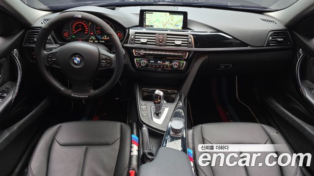BMW 3-Series 2018 — photo 7