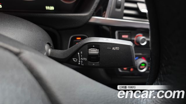 BMW 3-Series 2018 — photo 17