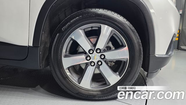 Chevrolet Korea Traverse 2021 — photo 5