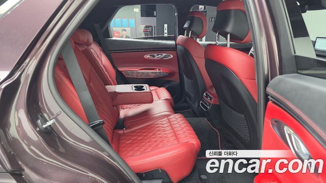 Genesis GV70 2021 — photo 12