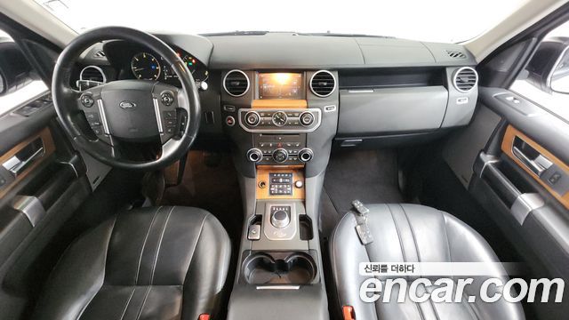 Land Rover Discovery 2016 — photo 7