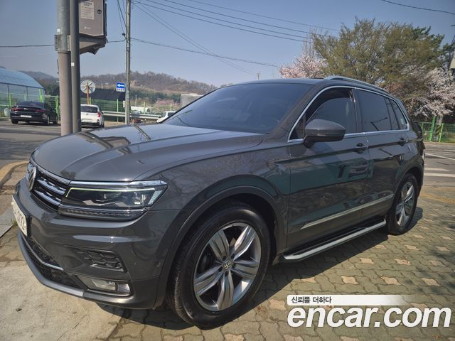 Volkswagen Tiguan 2018 — photo 1