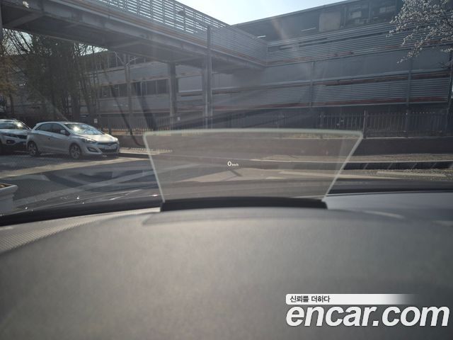 Volkswagen Tiguan 2018 — photo 11