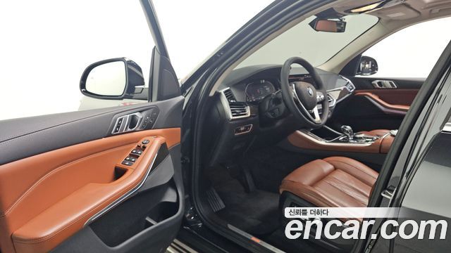 BMW X5 2022 — photo 10