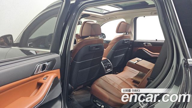 BMW X5 2022 — photo 11
