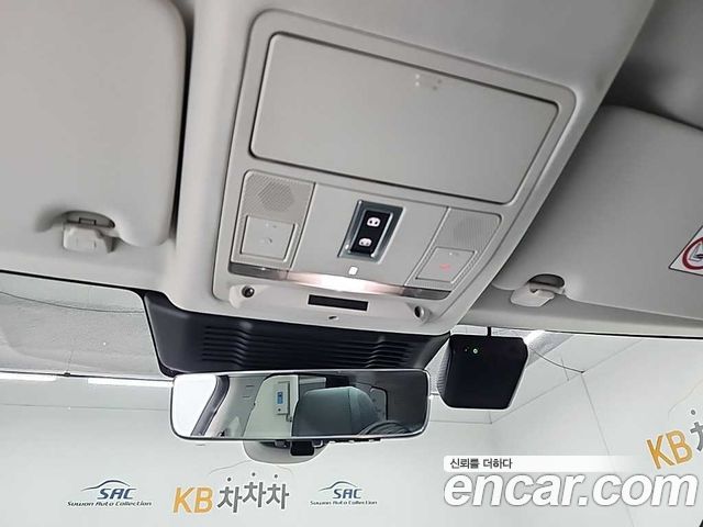 Land Rover Discovery Sport 2021 — photo 17