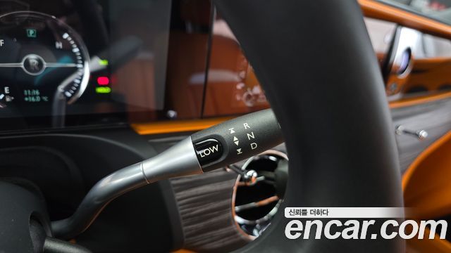 Rolls-Royce Ghost 2021 — photo 9