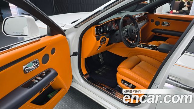 Rolls-Royce Ghost 2021 — photo 11
