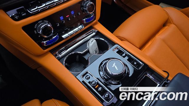 Rolls-Royce Ghost 2021 — photo 18