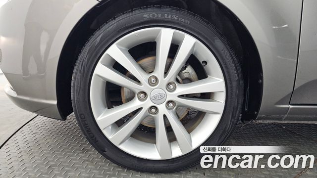 Kia Porte 2011 — photo 5