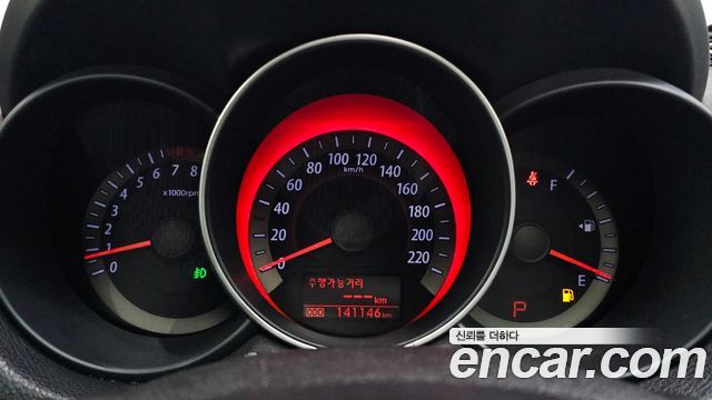 Kia Porte 2011 — photo 8