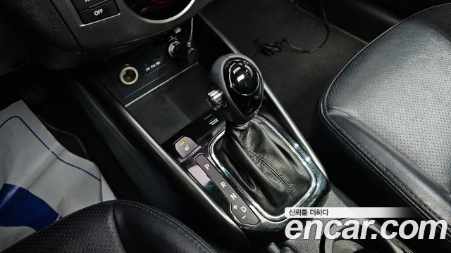 Kia Porte 2011 — photo 9