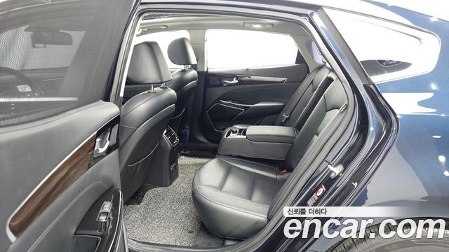 Kia K7 2018 — photo 12