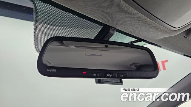 Hyundai AVANTE 2018 — photo 20