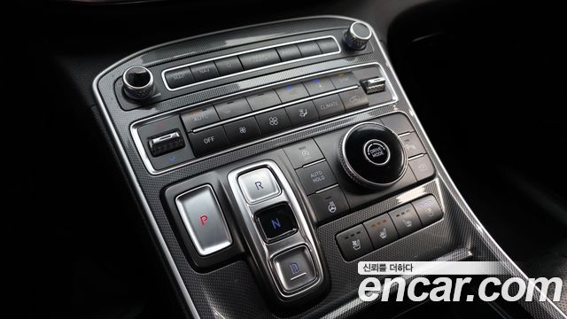 Hyundai Santafe 2021 — photo 9