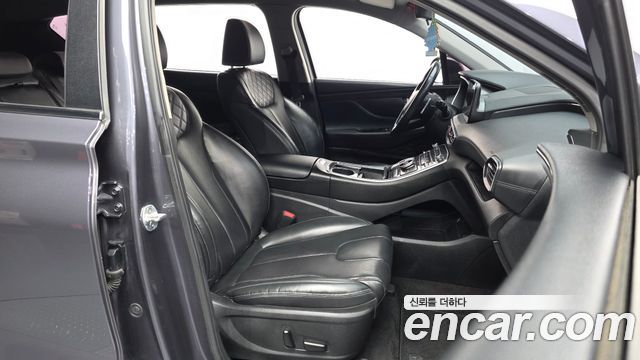 Hyundai Santafe 2021 — photo 11
