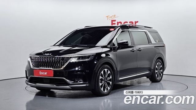 Kia Canival 2023 — photo 1