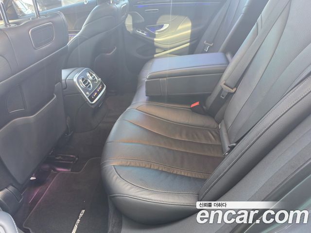 Mercedes-Benz S-Class 2019 — photo 11