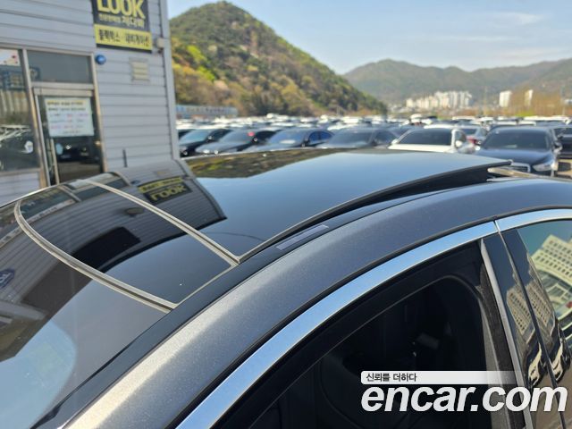 Mercedes-Benz S-Class 2019 — photo 19