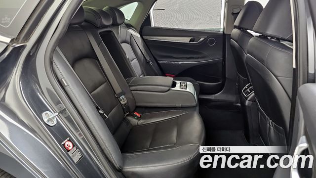 Hyundai Grandeur 2017 — photo 12