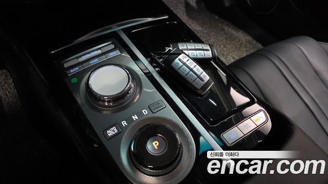 Genesis G80 2023 — photo 9