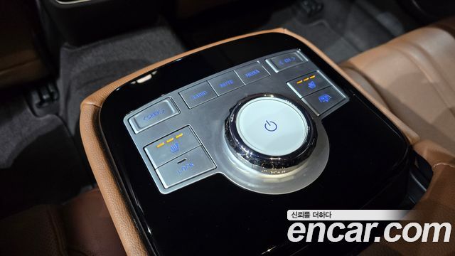 Genesis G80 2023 — photo 18
