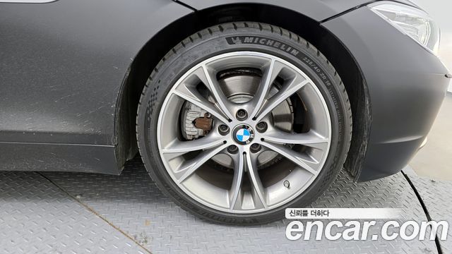 BMW Z4 2016 — photo 5