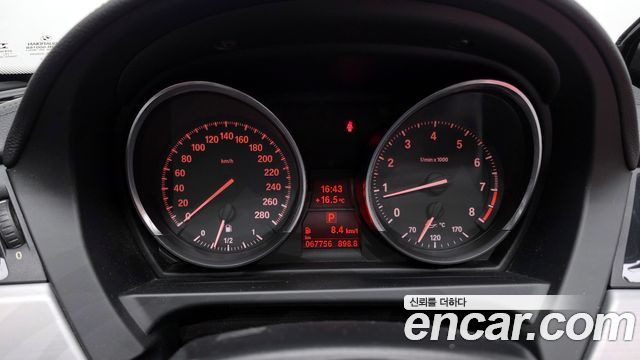 BMW Z4 2016 — photo 8