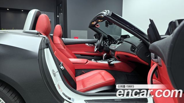 BMW Z4 2016 — photo 11