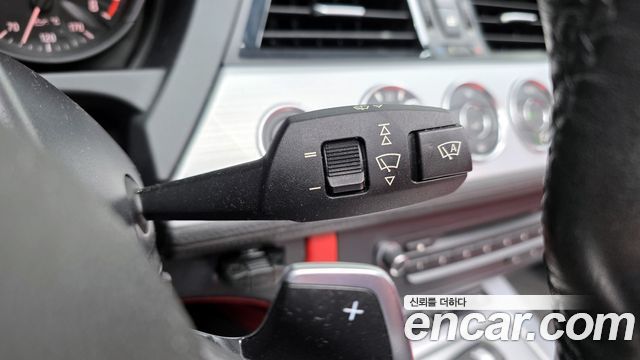 BMW Z4 2016 — photo 16