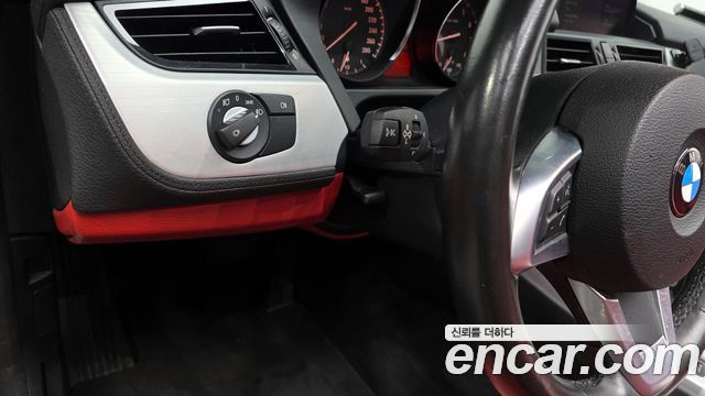 BMW Z4 2016 — photo 17
