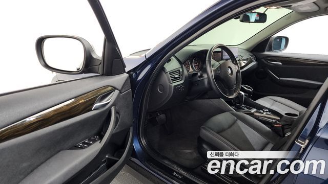 BMW X1 2012 — photo 10
