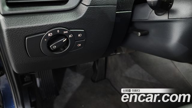BMW X1 2012 — photo 17
