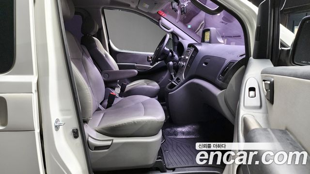 Hyundai Starex 2013 — photo 10