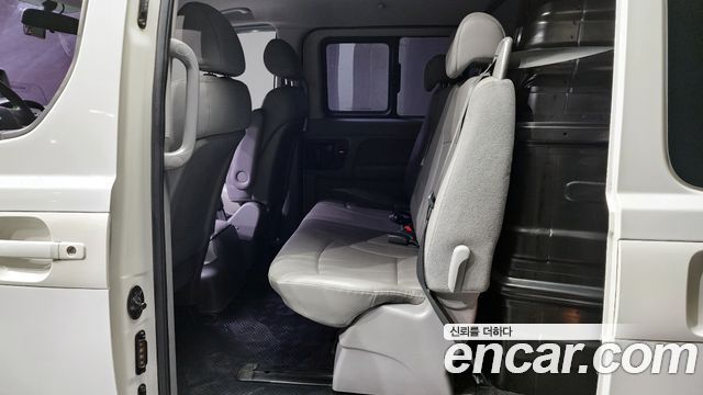 Hyundai Starex 2013 — photo 13