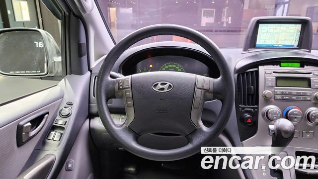 Hyundai Starex 2013 — photo 14