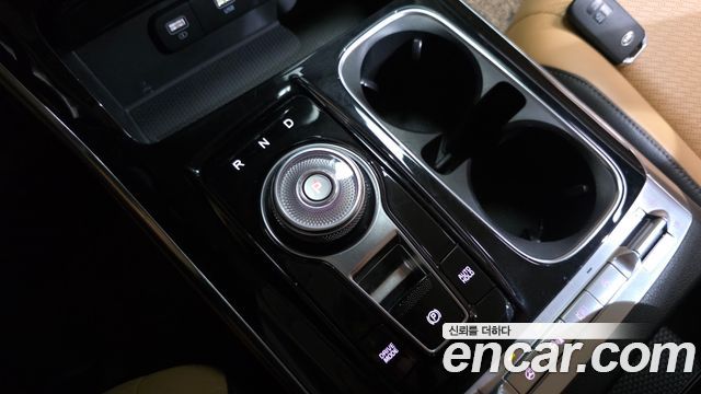 Kia Canival 2021 — photo 9